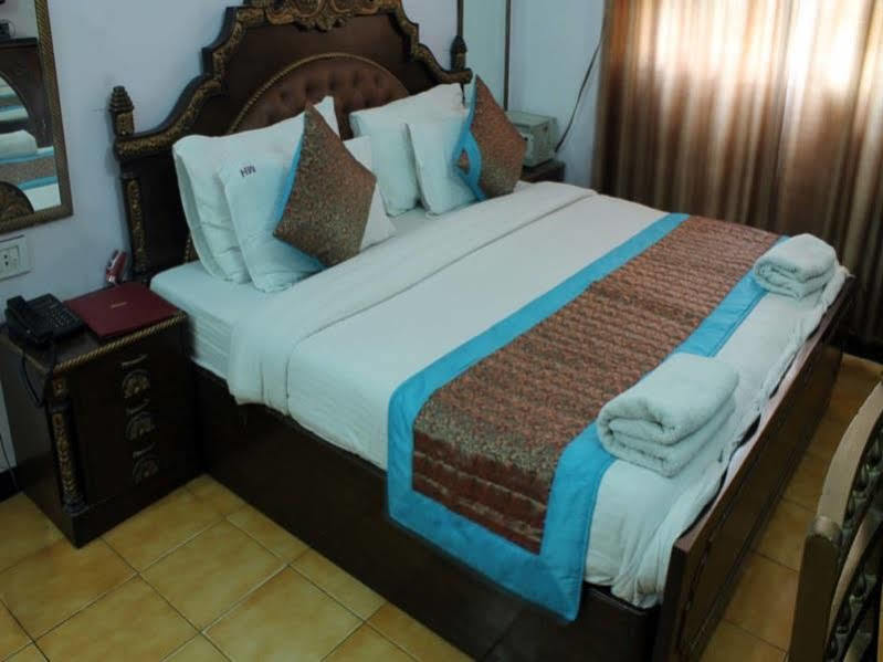 Hotel Maurya Heritage Нью-Дели Экстерьер фото